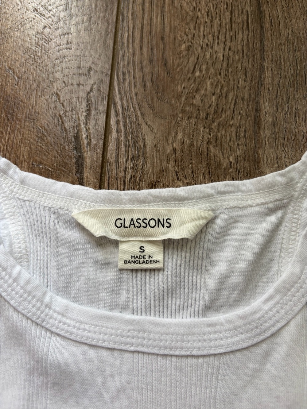Glassons White Ribbed Cropped Racer Tank 💌 - Picture 4 of 5